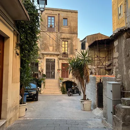Casa Del Duomo Semesterbostad *
